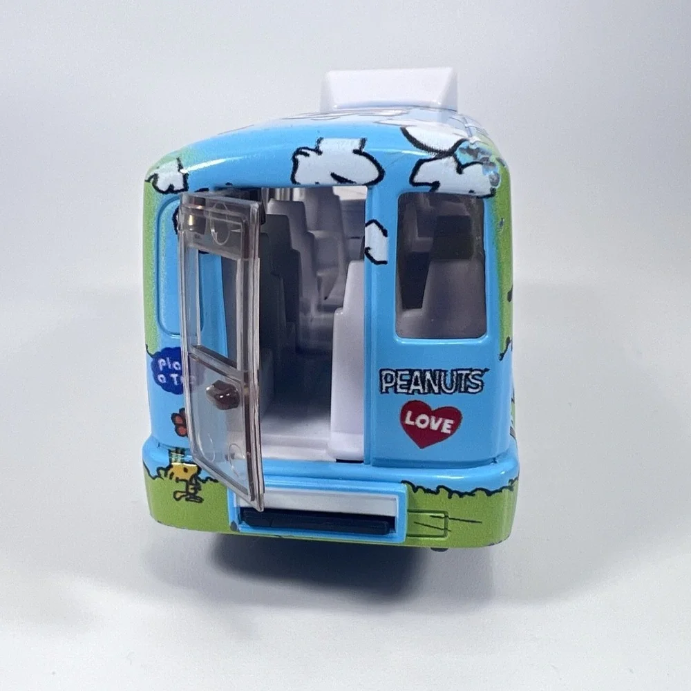 Peanuts Snoopy Rare Yellow‎ Diecast Tour Bus 5